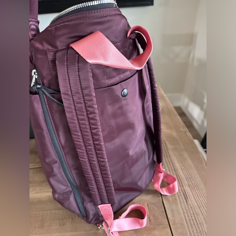 Boxer Large Women's Backpack Tote - Burgundy - Picture 2 of 4